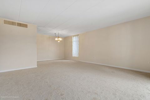 Tiny photo for 2900 Maple Avenue #13C, Downers Grove, IL 60515 (MLS # 12480503)