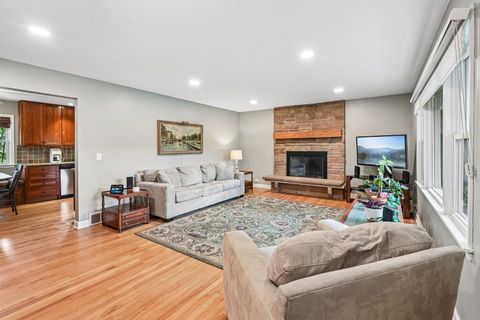 Tiny photo for 1032 62nd Place, Downers Grove, IL 60516 (MLS # 12676610)