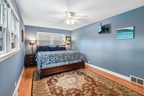 Tiny photo for 1032 62nd Place, Downers Grove, IL 60516 (MLS # 12676610)