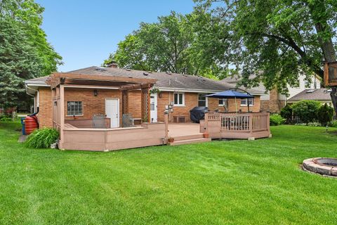 Tiny photo for 1032 62nd Place, Downers Grove, IL 60516 (MLS # 12676610)