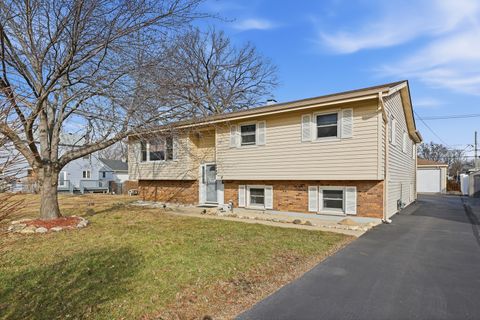 1120 Poplar Street Lake In The Hills IL 60156