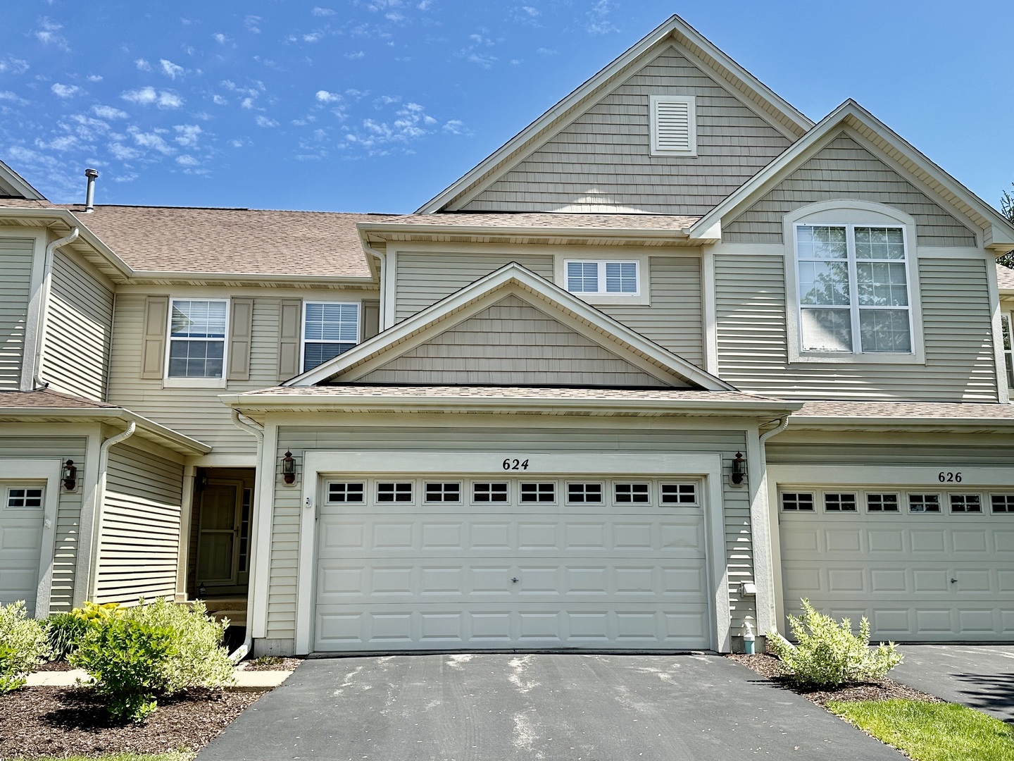 View Sycamore, IL 60178 townhome