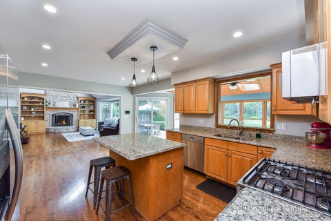 Tiny photo for 581 Tanager Lane, West Chicago, IL 60185 (MLS # 12652056)