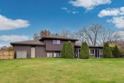 Tiny photo for 8354 Margerita Avenue, Orland Park, IL 60462 (MLS # 12525338)