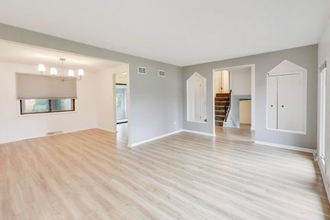 Tiny photo for 8354 Margerita Avenue, Orland Park, IL 60462 (MLS # 12525338)