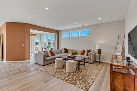 Tiny photo for 2798 Spring Circle South Cir, Lindenhurst, IL 60046 (MLS # 12545655)