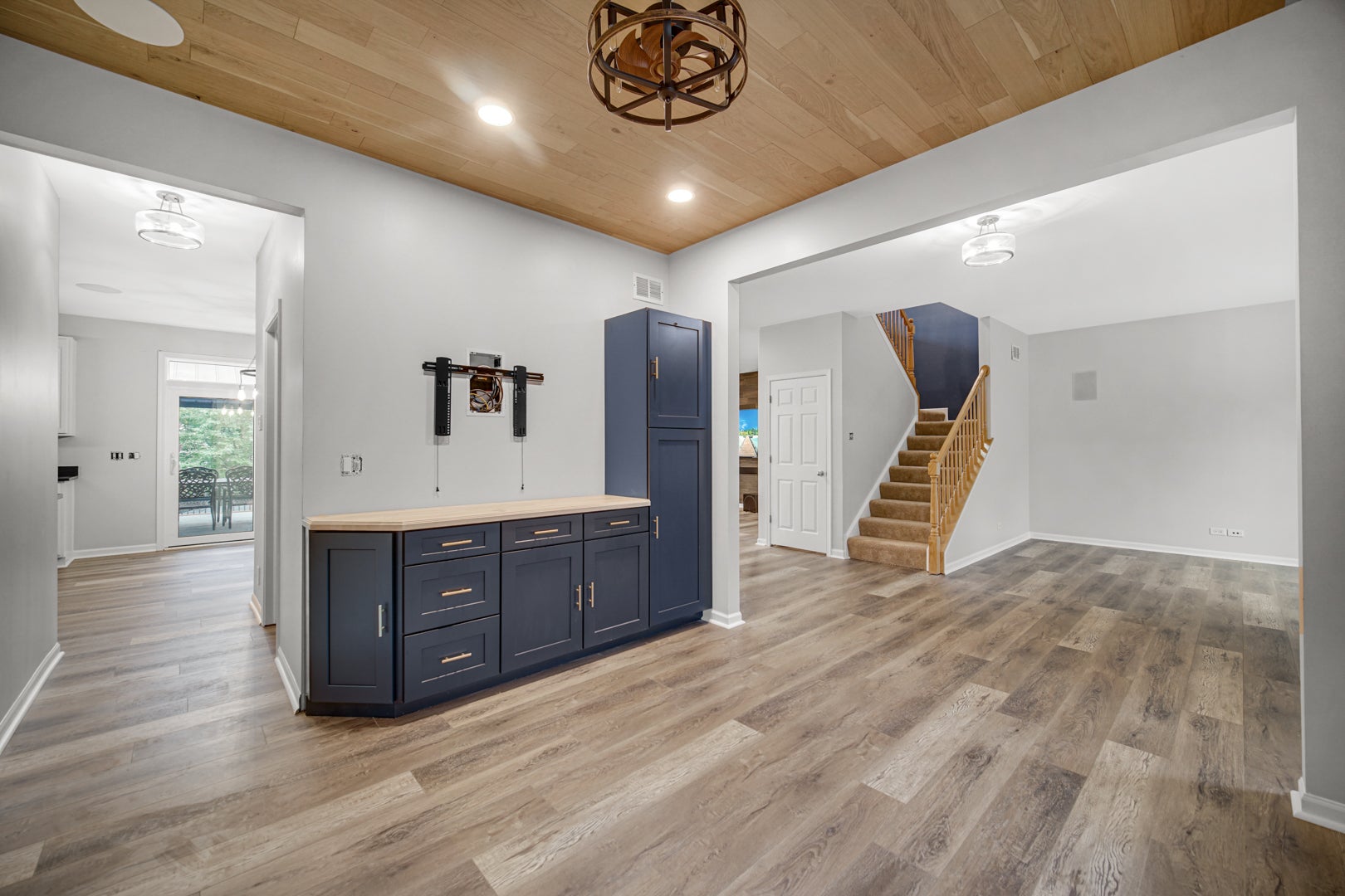 81 Summit Drive