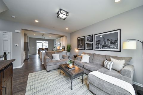 Tiny photo for 3S602 Everton Drive, Warrenville, IL 60555 (MLS # 12584899)