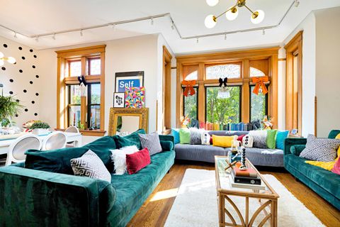 Tiny photo for 4004 N CLARENDON Avenue #3, Chicago, IL 60613 (MLS # 12486795)
