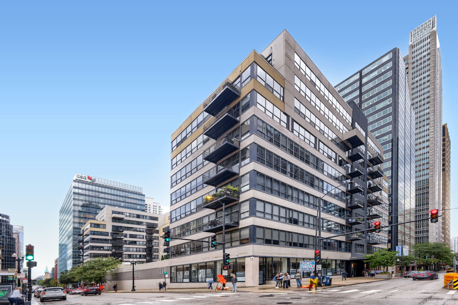 130 S Canal Street 419