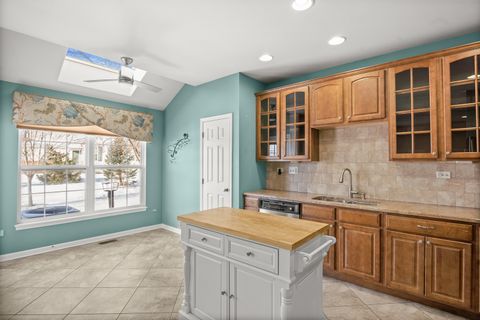 Tiny photo for 1146 Falcon Ridge Drive, Elgin, IL 60124 (MLS # 12538530)