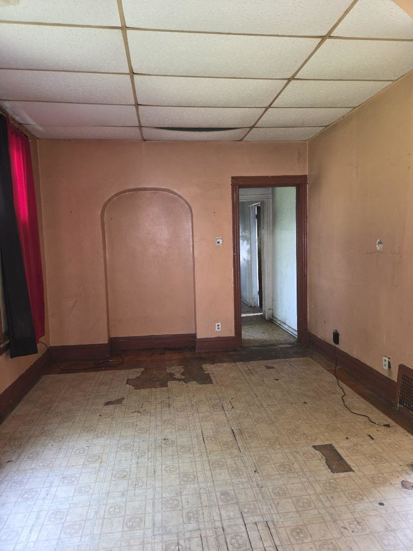1517 W MARQUETTE Road