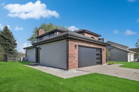 Tiny photo for 810 Kent Circle, Bartlett, IL 60103 (MLS # 12633954)