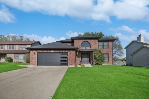 Tiny photo for 810 Kent Circle, Bartlett, IL 60103 (MLS # 12633954)