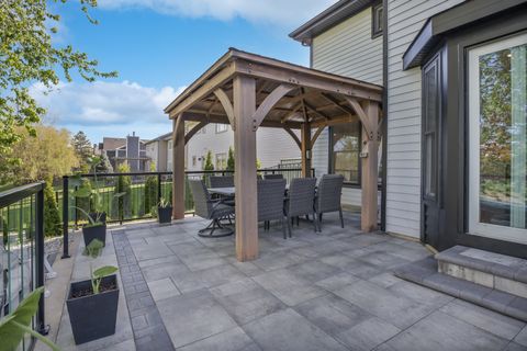 Tiny photo for 810 Kent Circle, Bartlett, IL 60103 (MLS # 12633954)