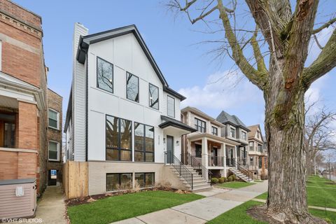 Tiny photo for 3920 N Bell Avenue, Chicago, IL 60618 (MLS # 12509101)