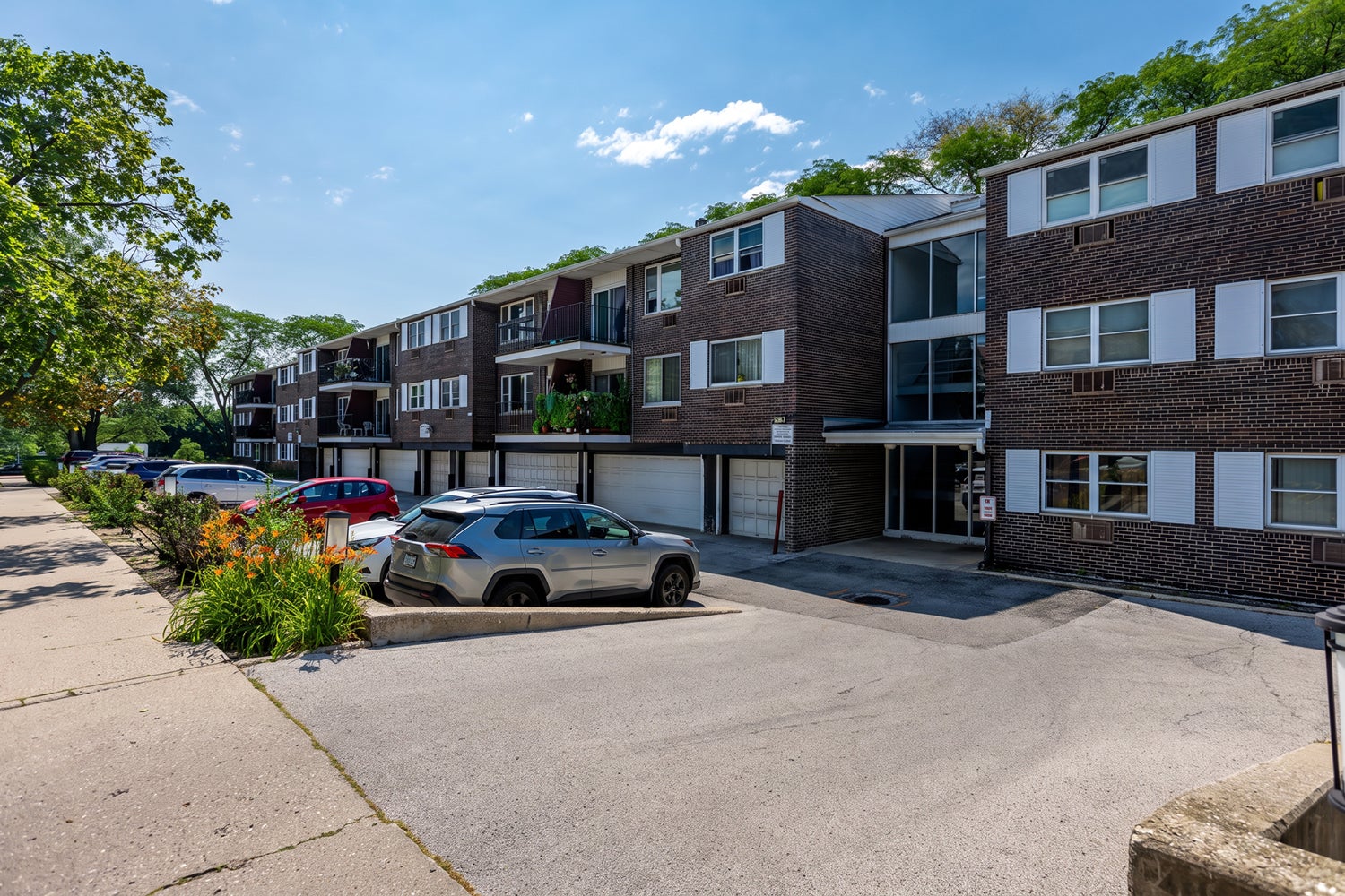 8712 Skokie Boulevard 1I