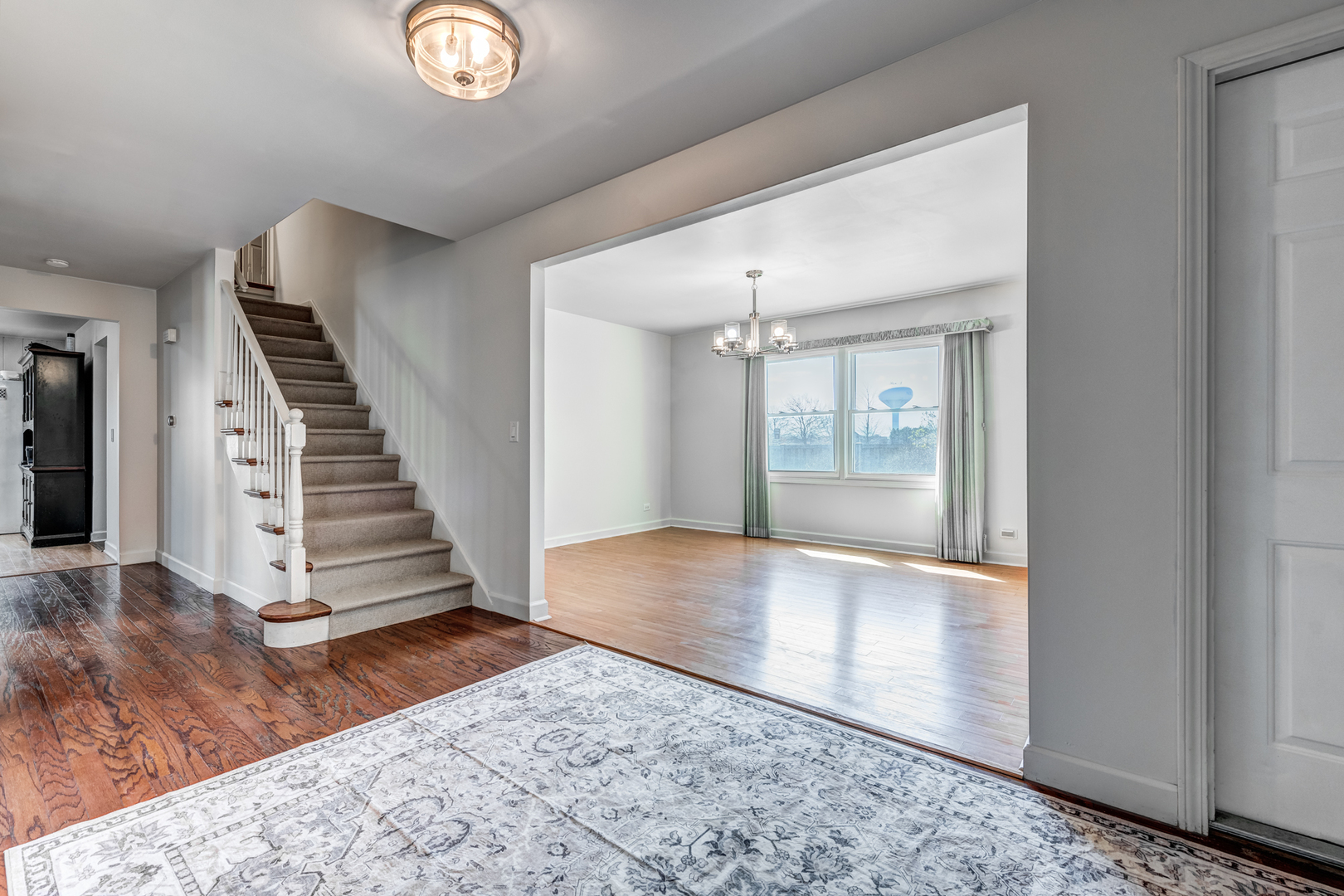 11 BIRCHWOOD Avenue