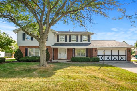 Photo of 14417 Country Club Lane, Orland Park, IL 60462 (MLS # 12528688)