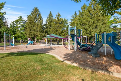 Tiny photo for 14417 Country Club Lane, Orland Park, IL 60462 (MLS # 12528688)