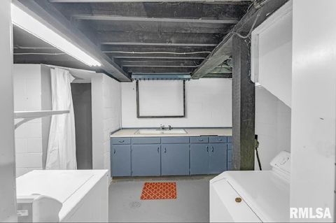 Tiny photo for 2823 N 3RD Street, Clinton, IA 52732 (MLS # QC4268324)