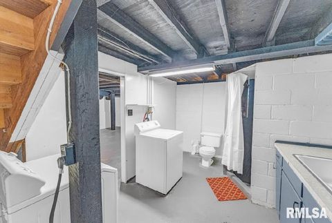 Tiny photo for 2823 N 3RD Street, Clinton, IA 52732 (MLS # QC4268324)