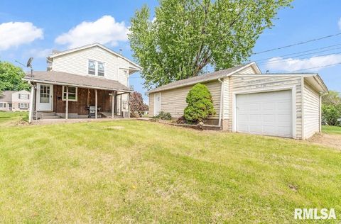 Tiny photo for 2823 N 3RD Street, Clinton, IA 52732 (MLS # QC4268324)