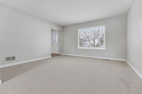 Tiny photo for Aurora, IL 60506 (MLS # 12532866)