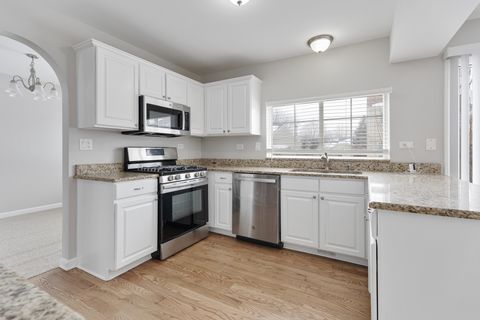 Tiny photo for Aurora, IL 60506 (MLS # 12532866)