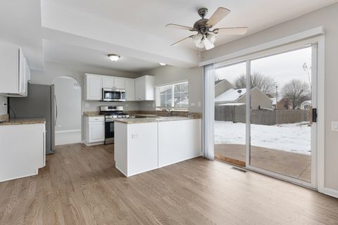 Tiny photo for Aurora, IL 60506 (MLS # 12532866)