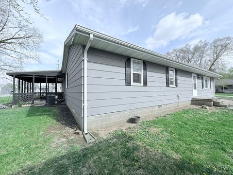 Tiny photo for 311 E Allen Street, Farmer City, IL 61842 (MLS # 12618510)