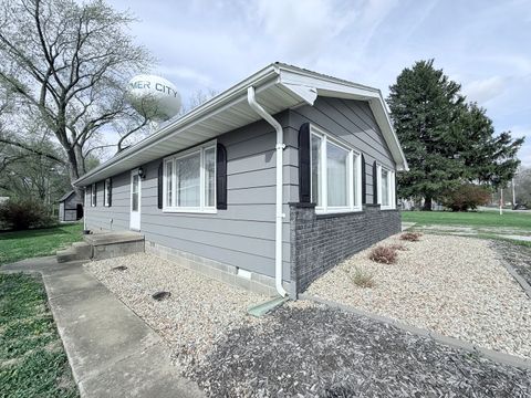 Tiny photo for 311 E Allen Street, Farmer City, IL 61842 (MLS # 12618510)