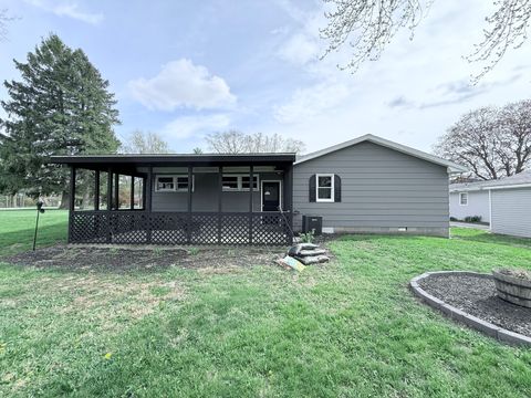 Tiny photo for 311 E Allen Street, Farmer City, IL 61842 (MLS # 12618510)