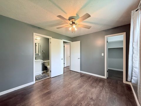 Tiny photo for 311 E Allen Street, Farmer City, IL 61842 (MLS # 12618510)