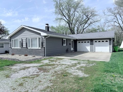 Photo of 311 E Allen Street, Farmer City, IL 61842 (MLS # 12618510)