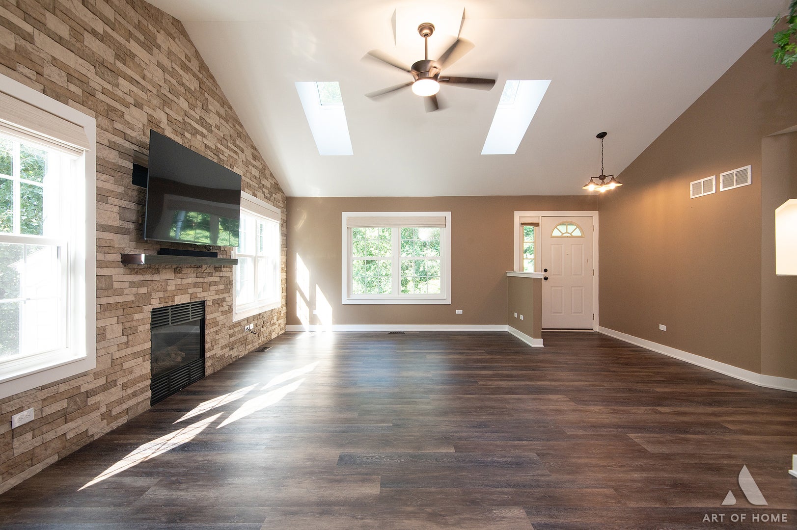 927 Treeline Court
