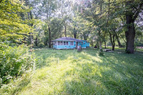 Tiny photo for 4 Maple Island Is S, Momence, IL 60954 (MLS # 12268240)