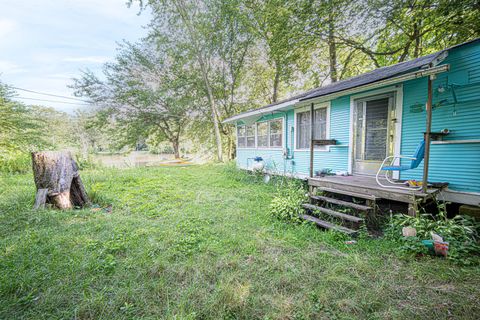 Tiny photo for 4 Maple Island Is S, Momence, IL 60954 (MLS # 12268240)