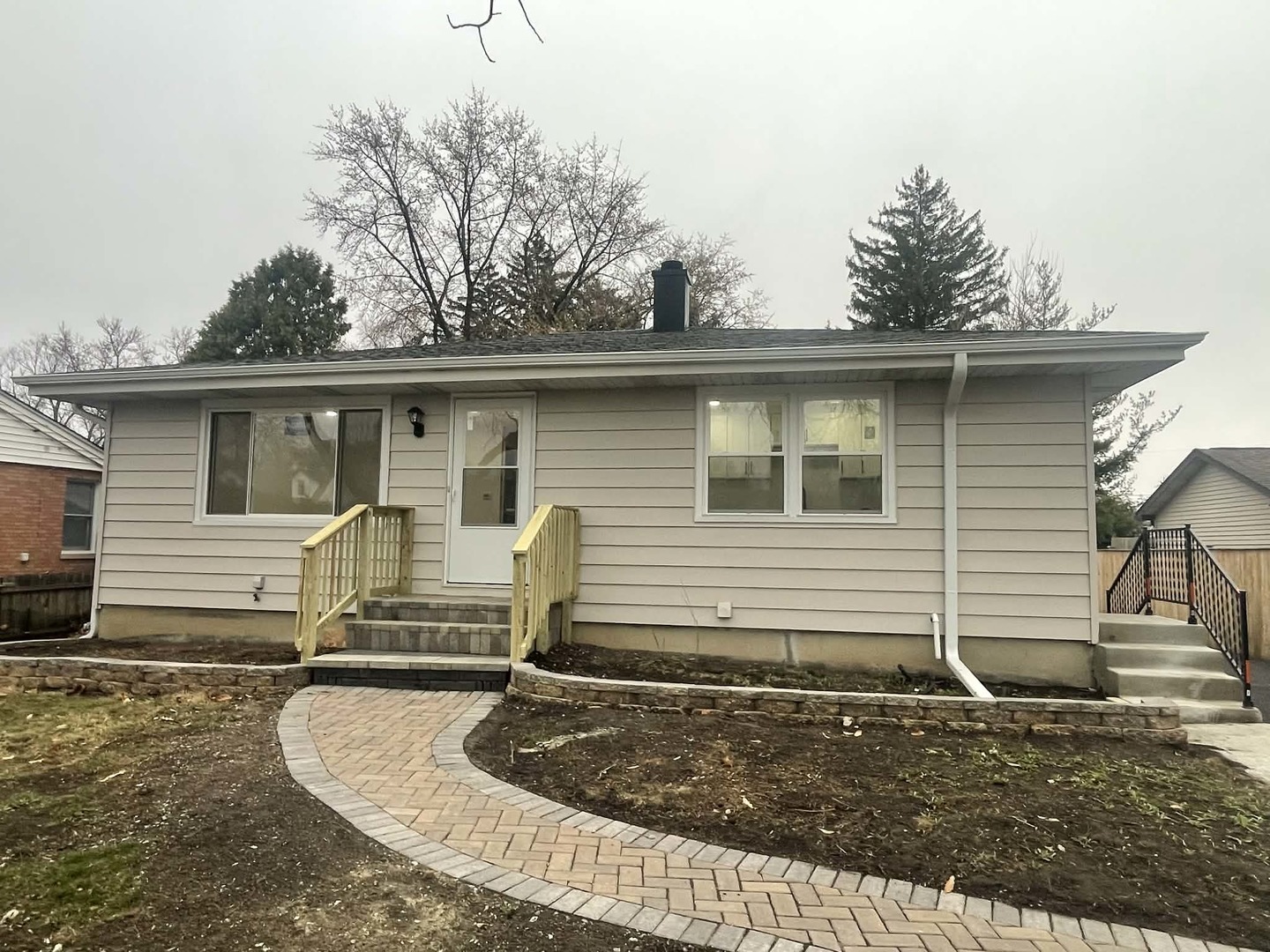 371 N Fairfield Avenue