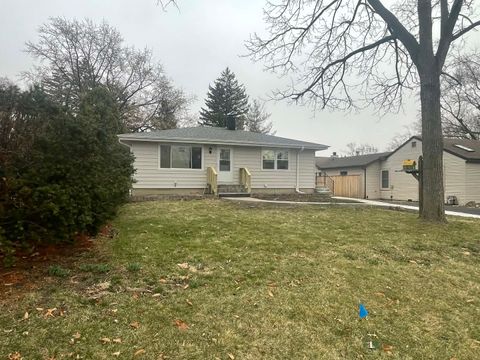Tiny photo for 371 N Fairfield Avenue, Lombard, IL 60148 (MLS # 12581689)