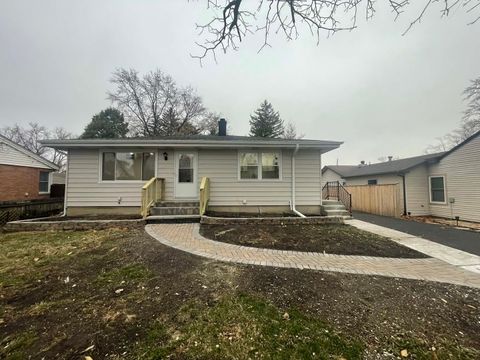 Tiny photo for 371 N Fairfield Avenue, Lombard, IL 60148 (MLS # 12581689)