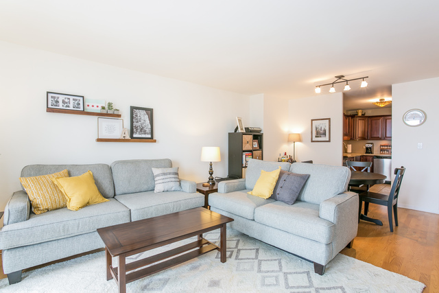 1660 N La Salle Drive 1708