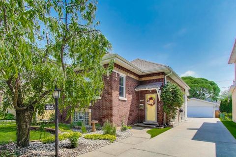 3725 Raymond Avenue Brookfield IL 60513