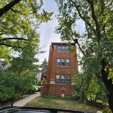 1251 W Columbia Avenue Chicago IL 60626