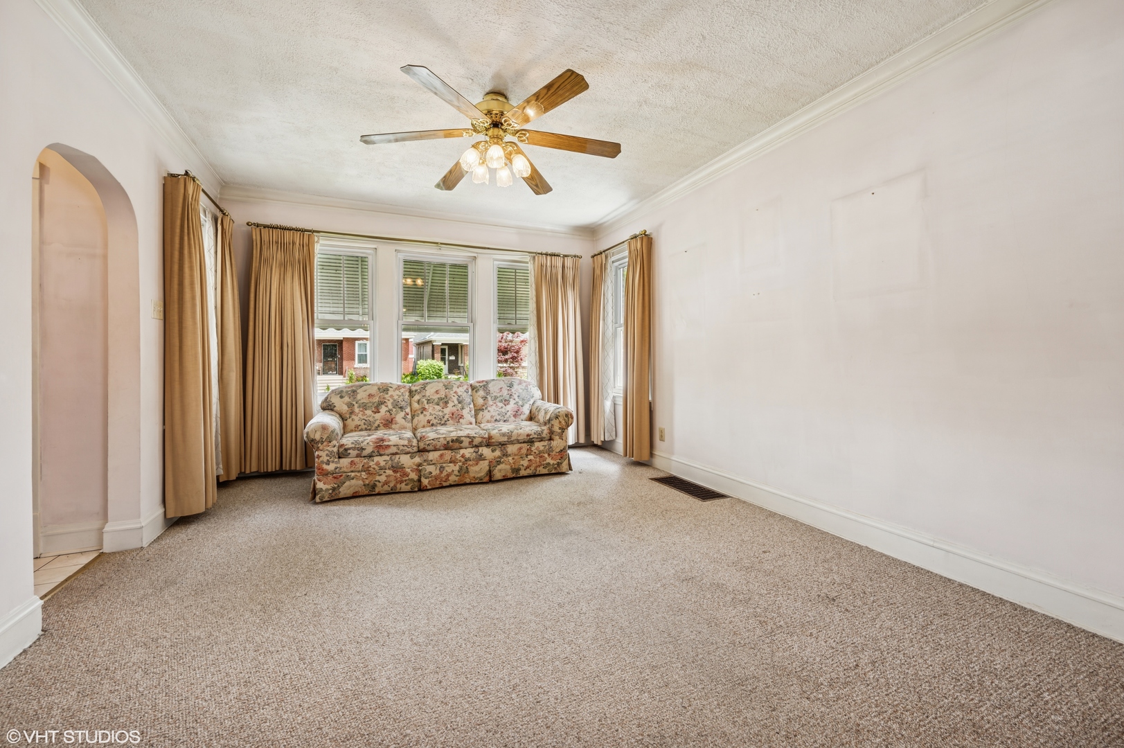 1016 S Mayfield Avenue