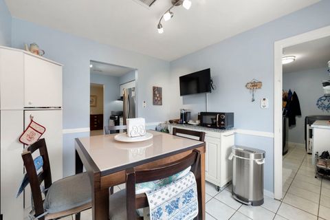 Tiny photo for 100 Des Plaines Lane, Hoffman Estates, IL 60169 (MLS # 12547930)