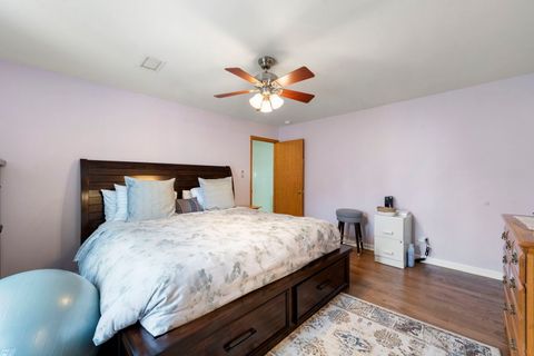 Tiny photo for 100 Des Plaines Lane, Hoffman Estates, IL 60169 (MLS # 12547930)