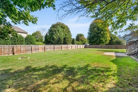 Tiny photo for 473 Bond Drive, Batavia, IL 60510 (MLS # 12485675)