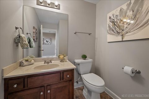 Tiny photo for 473 Bond Drive, Batavia, IL 60510 (MLS # 12485675)