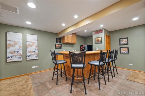 Tiny photo for 473 Bond Drive, Batavia, IL 60510 (MLS # 12485675)